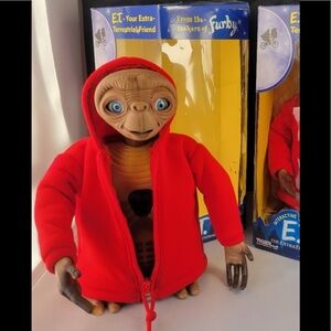 Furby E.T. 2000 The Extra-
Terrestrial Interactive
Talking E.T.Finger Glows